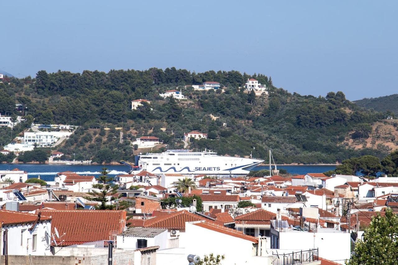 D & E Apartments Skiathos Town Exterior foto