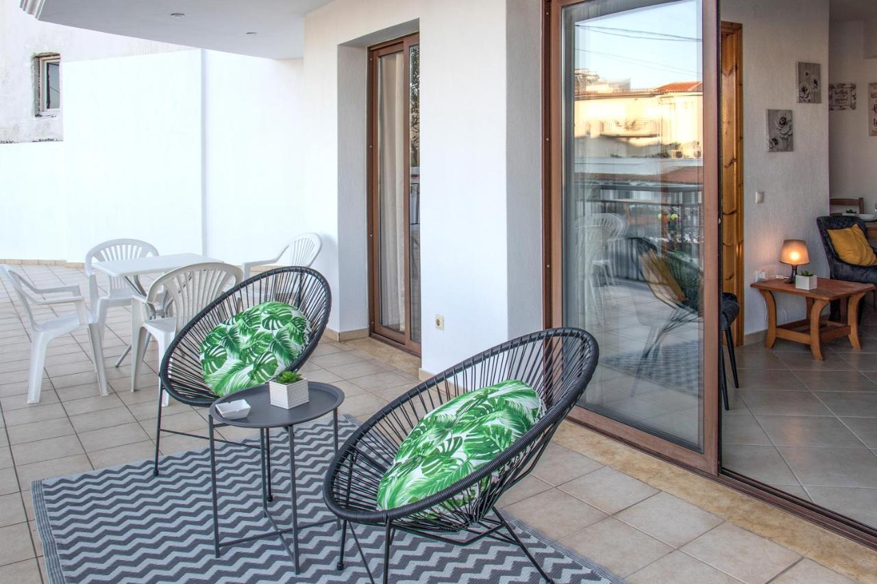 D & E Apartments Skiathos Town Exterior foto