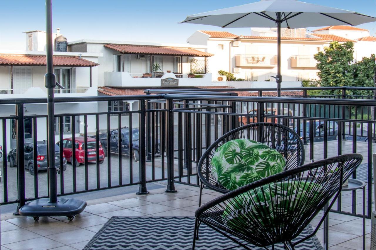 D & E Apartments Skiathos Town Exterior foto