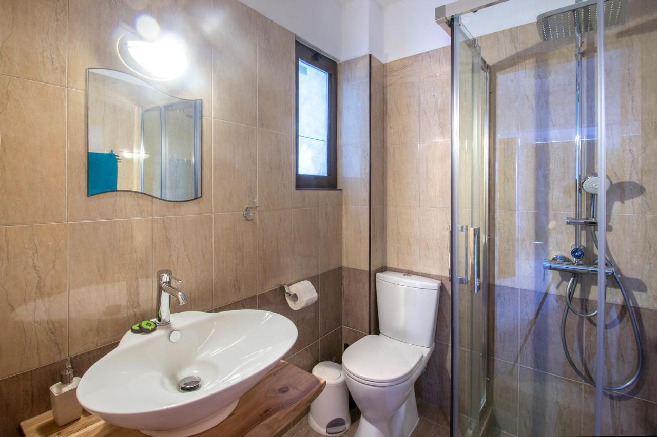 D & E Apartments Skiathos Town Exterior foto